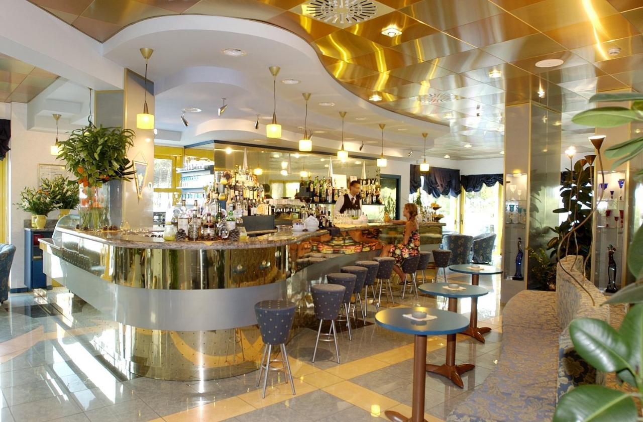 Hotel Luna Bibione Ngoại thất bức ảnh