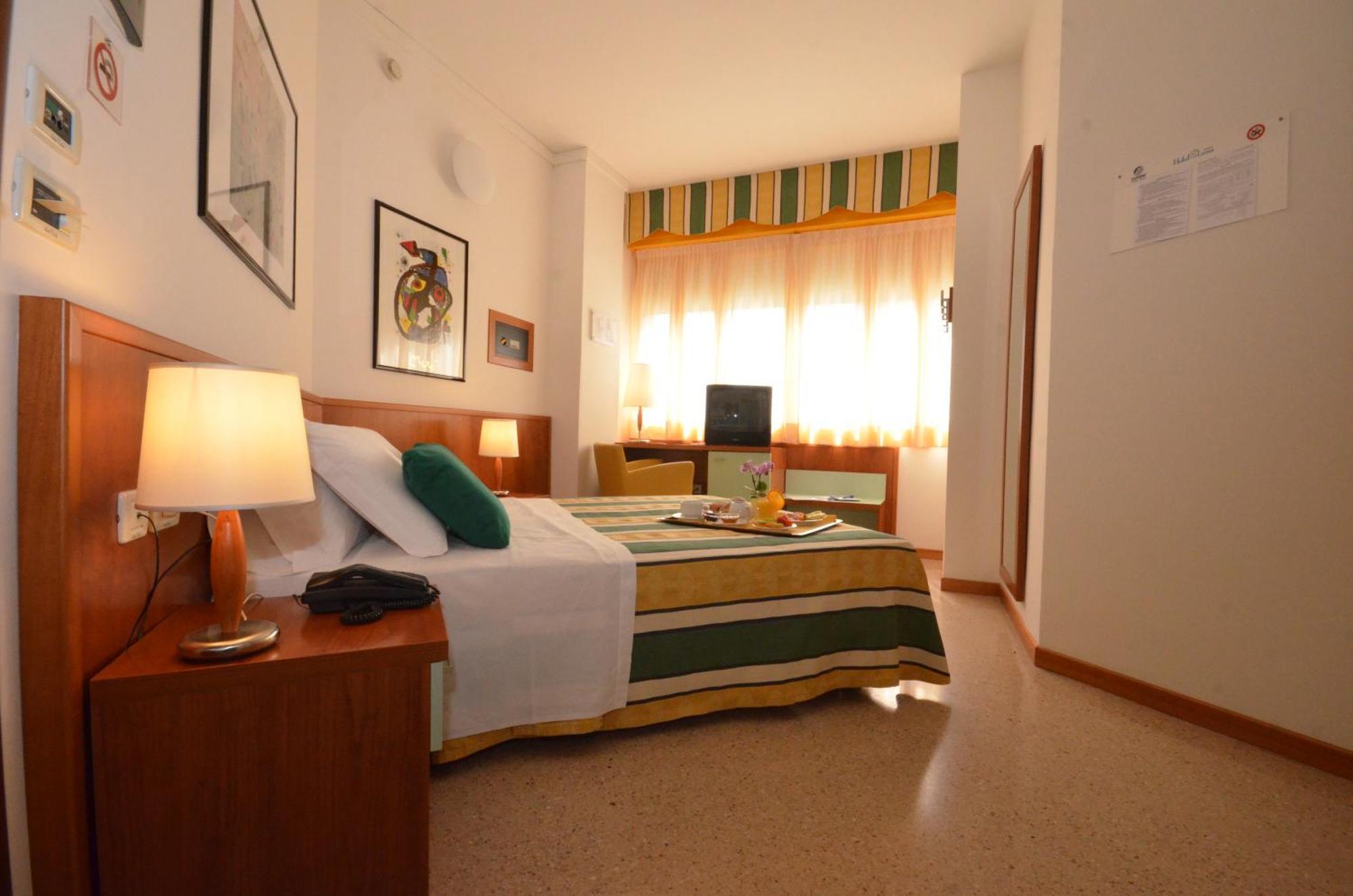 Hotel Luna Bibione Ngoại thất bức ảnh